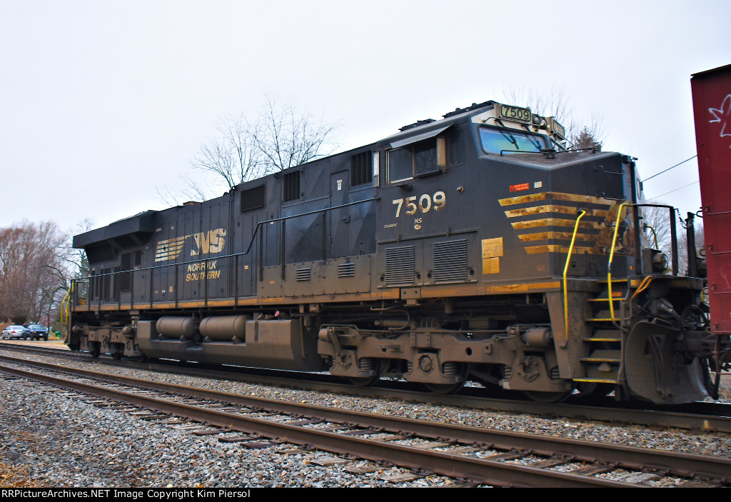 NS 7509 Pusher